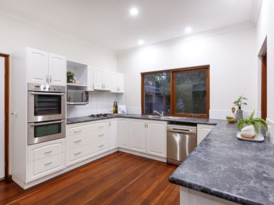 139 Lansdowne Road, Kensington WA 6151