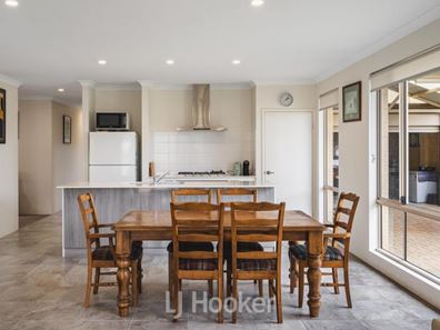 19 Pinehurst Crescent, Dunsborough WA 6281