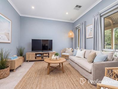 47 Doncaster Grange, Butler WA 6036