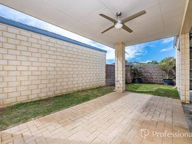 47 Doncaster Grange, Butler WA 6036