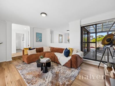 2/8 Earlston Way, Booragoon WA 6154