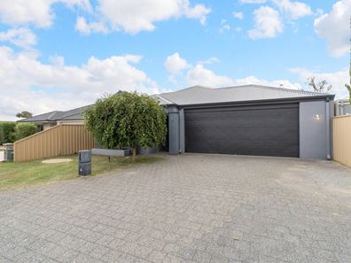 9 Engle Close, Maddington WA 6109