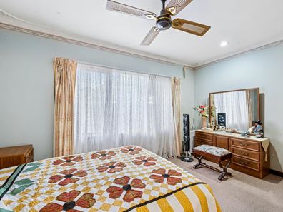 11 Cobine Street, Spearwood WA 6163
