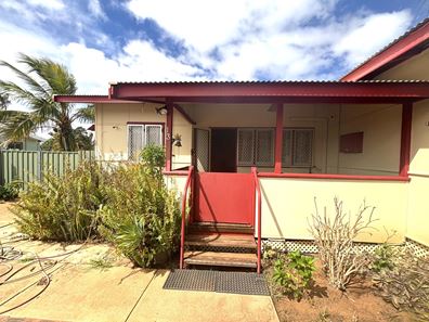 13 Pincombe Street, South Carnarvon WA 6701