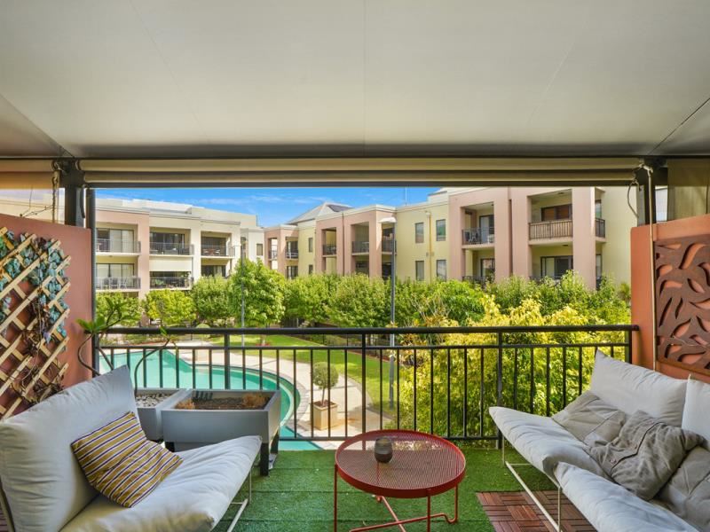 72/1 Station Street, Subiaco