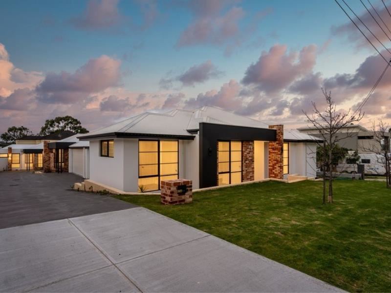 40b  Halley St, Innaloo WA 6018