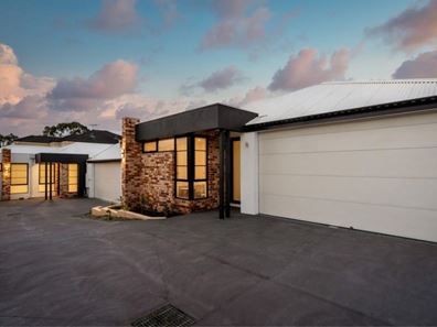 40b  Halley St, Innaloo WA 6018