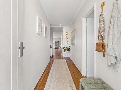 16 Commodore Avenue, Clarkson WA 6030