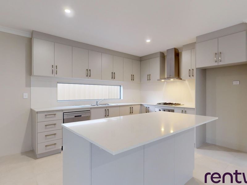 63 Dandaragan Drive, Dawesville