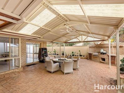 6 Matlock Place, Dudley Park WA 6210