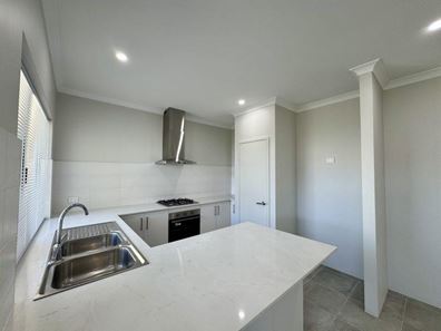 26D Grey Street, Cannington WA 6107