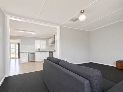 8 Touche Street, Three Springs WA 6519