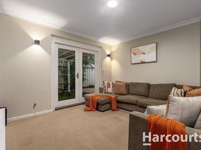 30 Orwell Crescent, Woodvale WA 6026