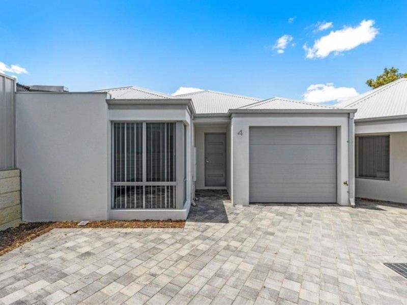 4/40 Burrige Way, Hamilton Hill WA 6163