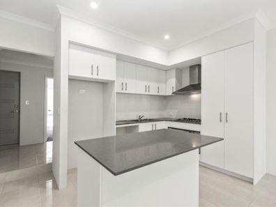 4/40 Burrige Way, Hamilton Hill WA 6163