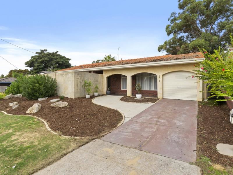 235 Camberwarra Drive, Craigie WA 6025