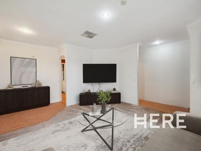 6 Tarndale Way, South Lake WA 6164