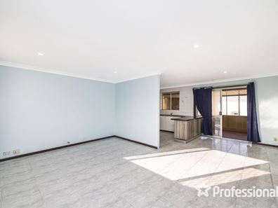 22 Pannell Way, Girrawheen WA 6064
