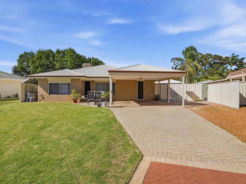 28 Petrel Close, Seville Grove WA 6112