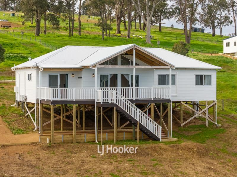 66 Livingstone Heights, Roelands WA 6226