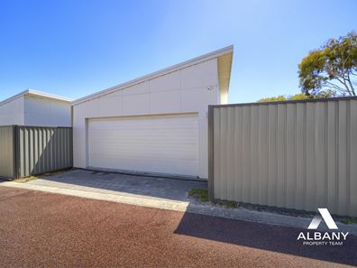 1 Engleheart Drive, Mckail WA 6330