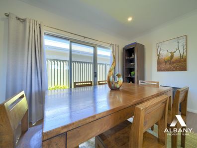 1 Engleheart Drive, Mckail WA 6330