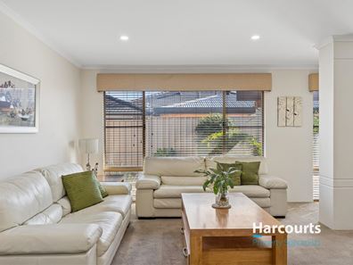 3 Lexington Ave, Canning Vale WA 6155