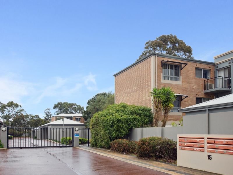8/15 Friar John Way, Coolbellup WA 6163