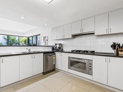 13 Byron St, Leederville WA 6007