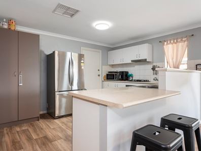 31 Paddington Drive, Hannans WA 6430