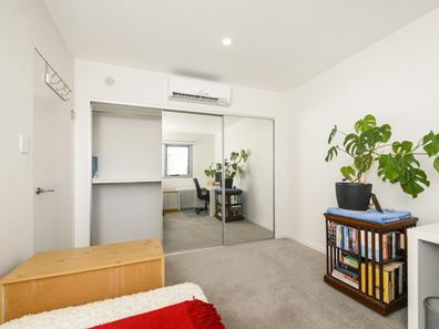 61/5 Rowe Avenue, Rivervale WA 6103