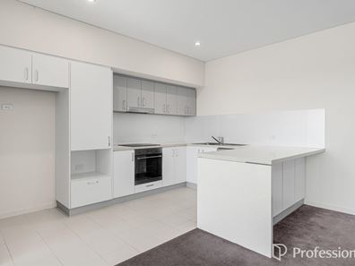 193/2 Signal Terrace, Cockburn Central WA 6164