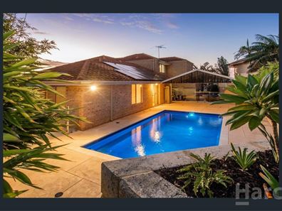 4 Bomaria Mews, Halls Head WA 6210