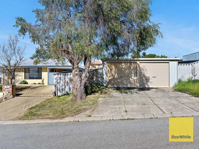 84 Warner Rd, Parmelia WA 6167