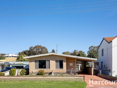74 Mary Street, Halls Head WA 6210