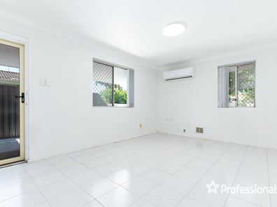 19 Girrawheen Avenue, Girrawheen WA 6064