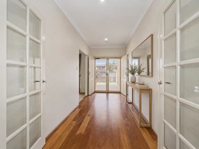 148 River View Avenue, South Guildford WA 6055
