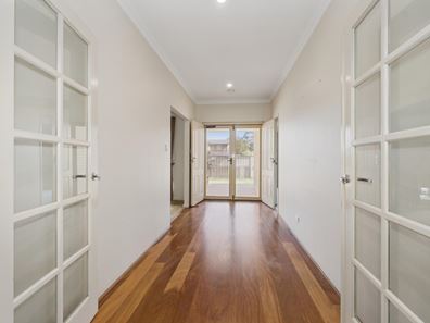 148 River View Avenue, South Guildford WA 6055