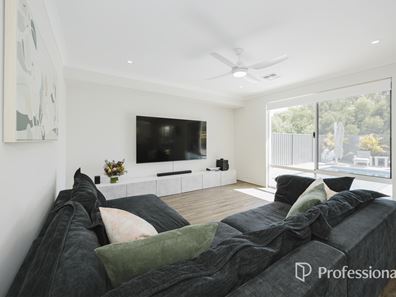 63 Winston Crescent, Viveash WA 6056