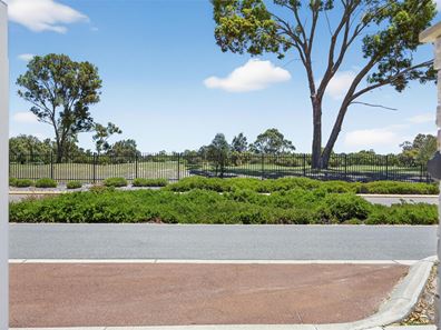 70 Clubhouse Lane, Gnangara WA 6077