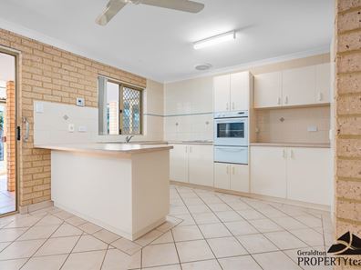 23 Broadbank Lane, Beachlands WA 6530
