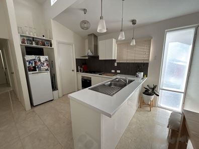 33D Hamersley Street, Midland WA 6056