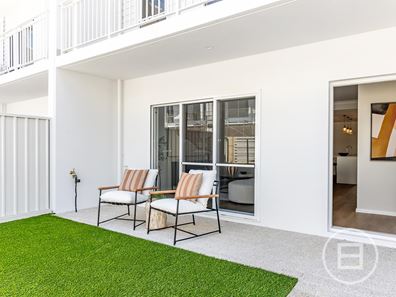 8/1 Boodalang Crescent, Rockingham WA 6168