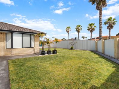 21 Shoalhaven Place, Waikiki WA 6169