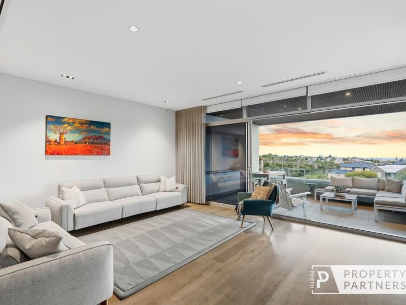11 Drayton Way, North Beach WA 6020