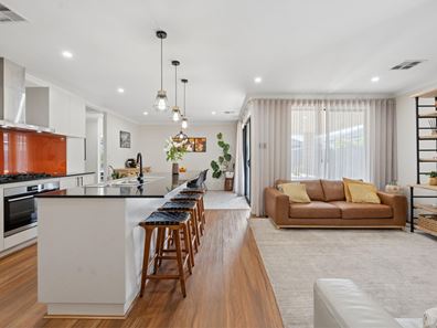 79 Martinich Drive, Caversham WA 6055