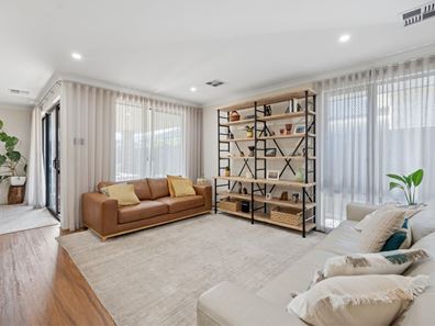 79 Martinich Drive, Caversham WA 6055