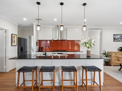 79 Martinich Drive, Caversham WA 6055