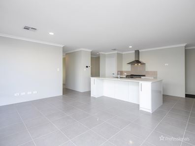 16 Williamstown Drive, Baldivis WA 6171