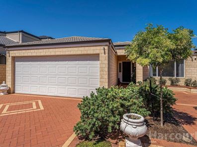 20 Finistere Island Retreat, Halls Head WA 6210